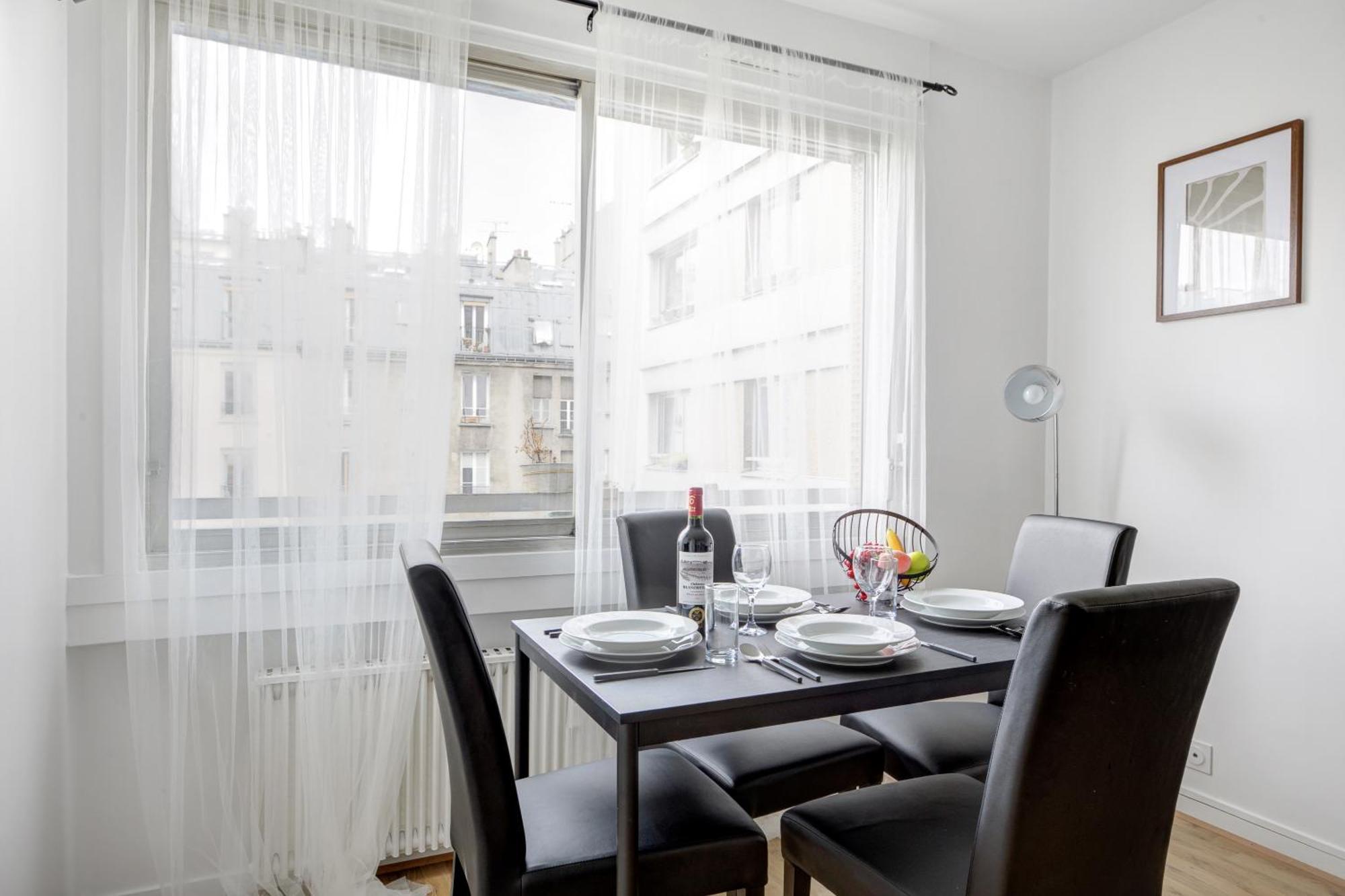 Appartement Lea Beautiful Parisian Parijs